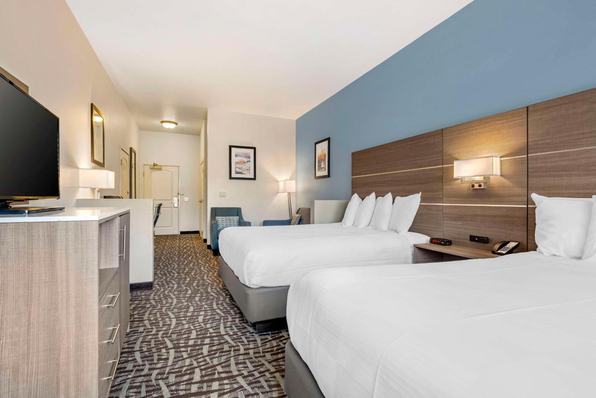 Best Western Plus Lake Elsinore Inn & Suites Buitenkant foto